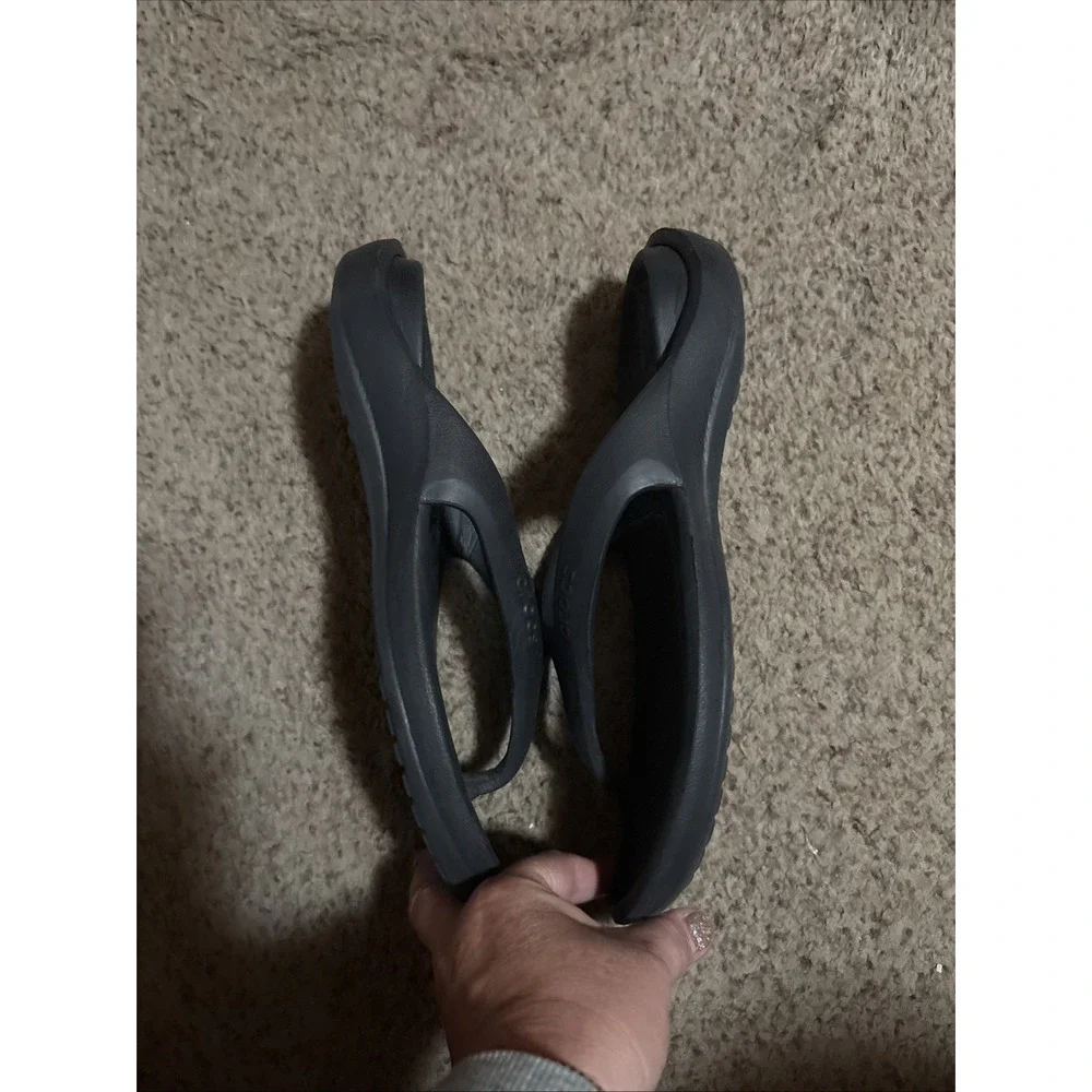 Crocs Athens Flip Flops Black Crosslite Women's 12 Men's 10 Comfort Sandals